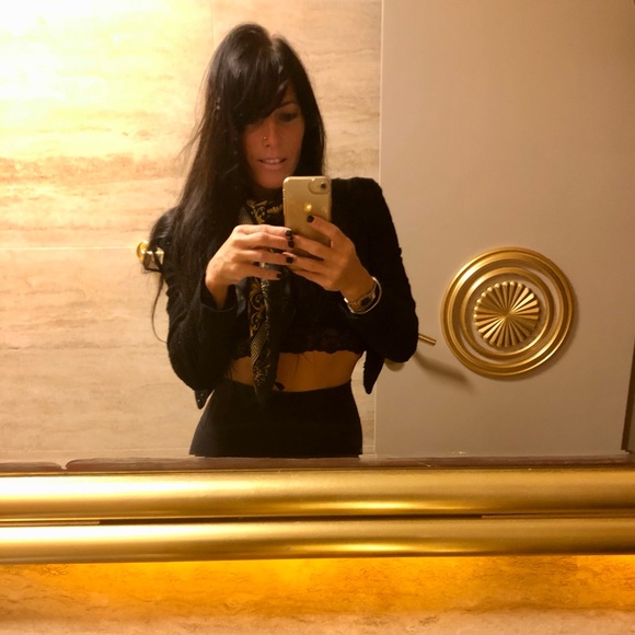 ✦ Meet me, your posher ✦ - Picture 1 of 7